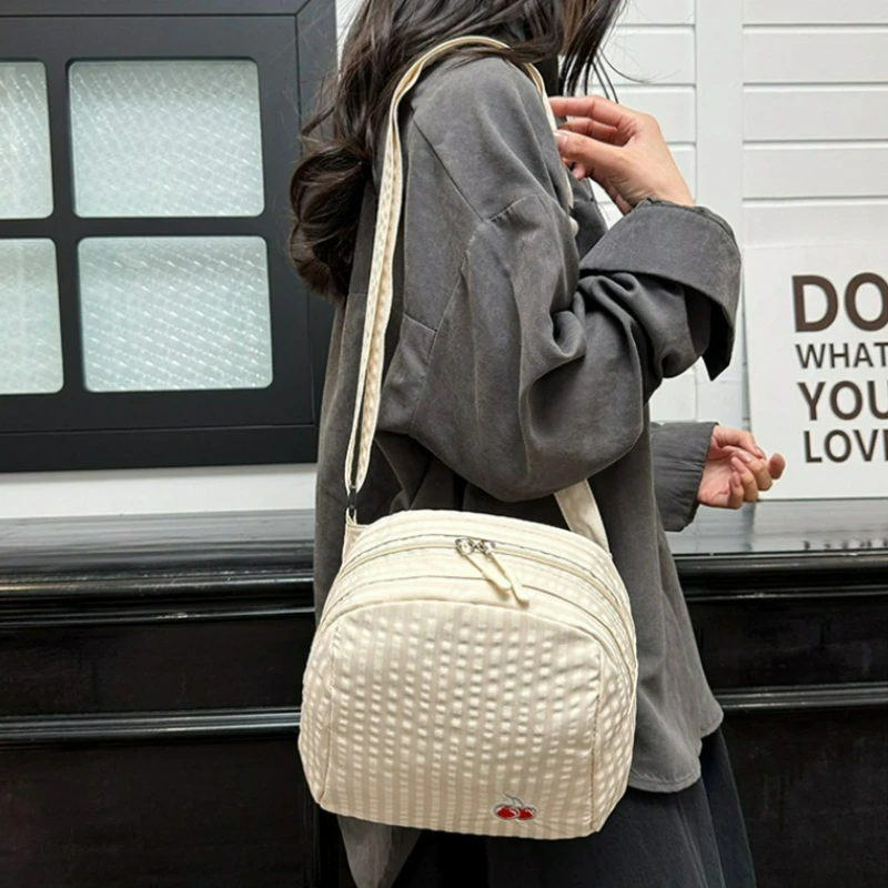 Bolsa de Ombro Estilo Coreano  - Interior Design Korean Style avaliação e preço