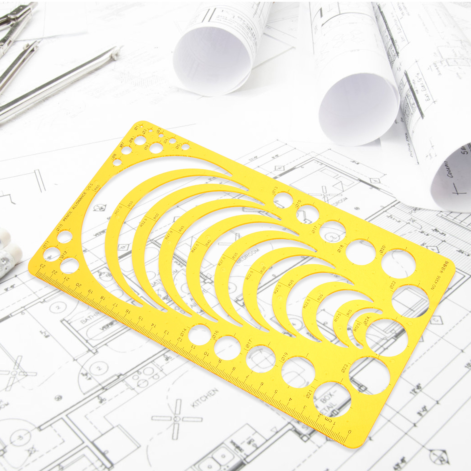 Conjunto de 4 Réguas Curvas Mu - Engineering And Interior Design avaliação e preço